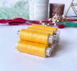 Нитки швейные для трикотажа, Omega 138, желтый, №120  200м, 637Н